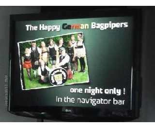 Konzerthinweis der Happy German Bagpipers auf der Fähre